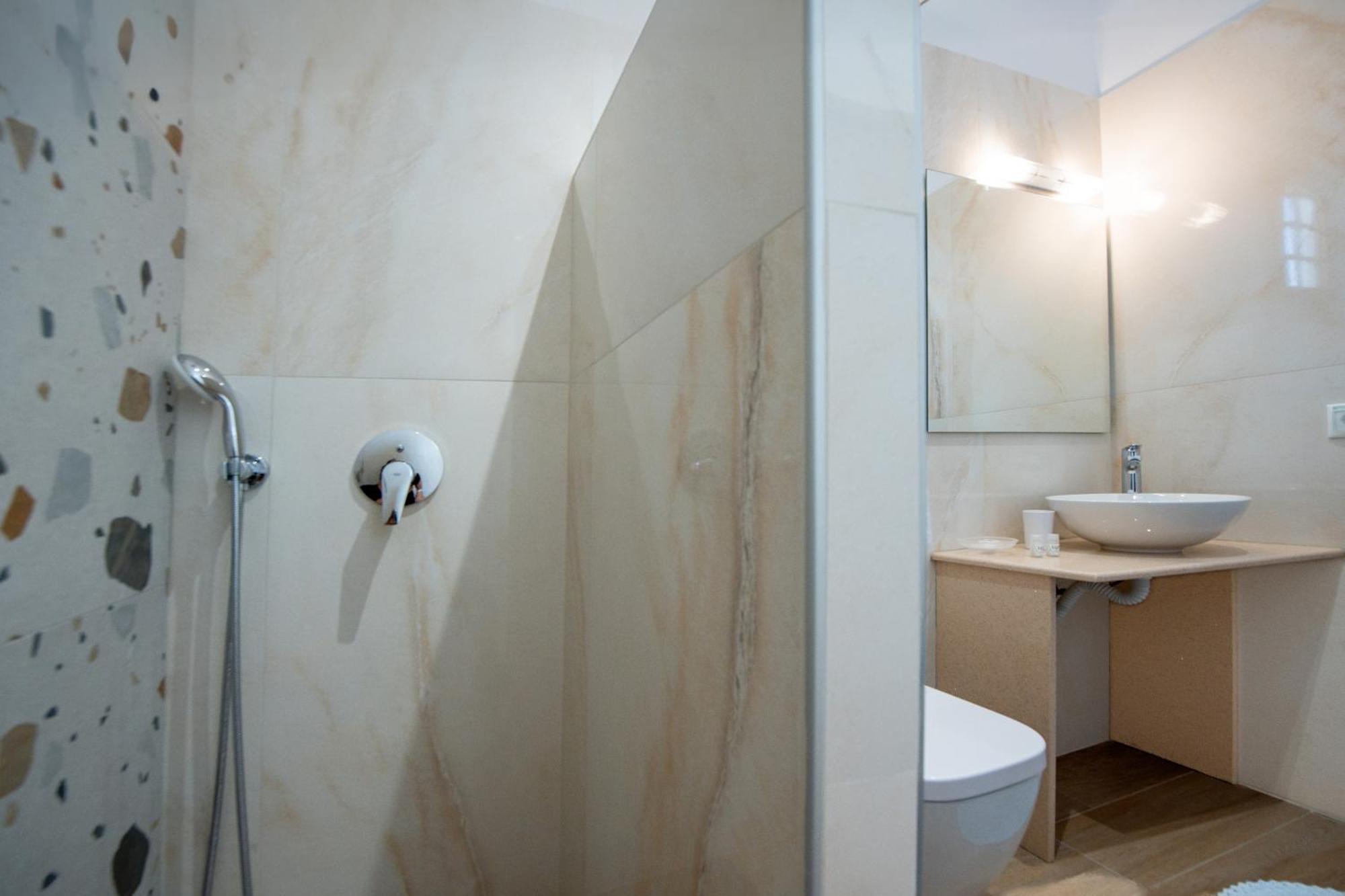 Krana Hotel Líndos Екстериор снимка
