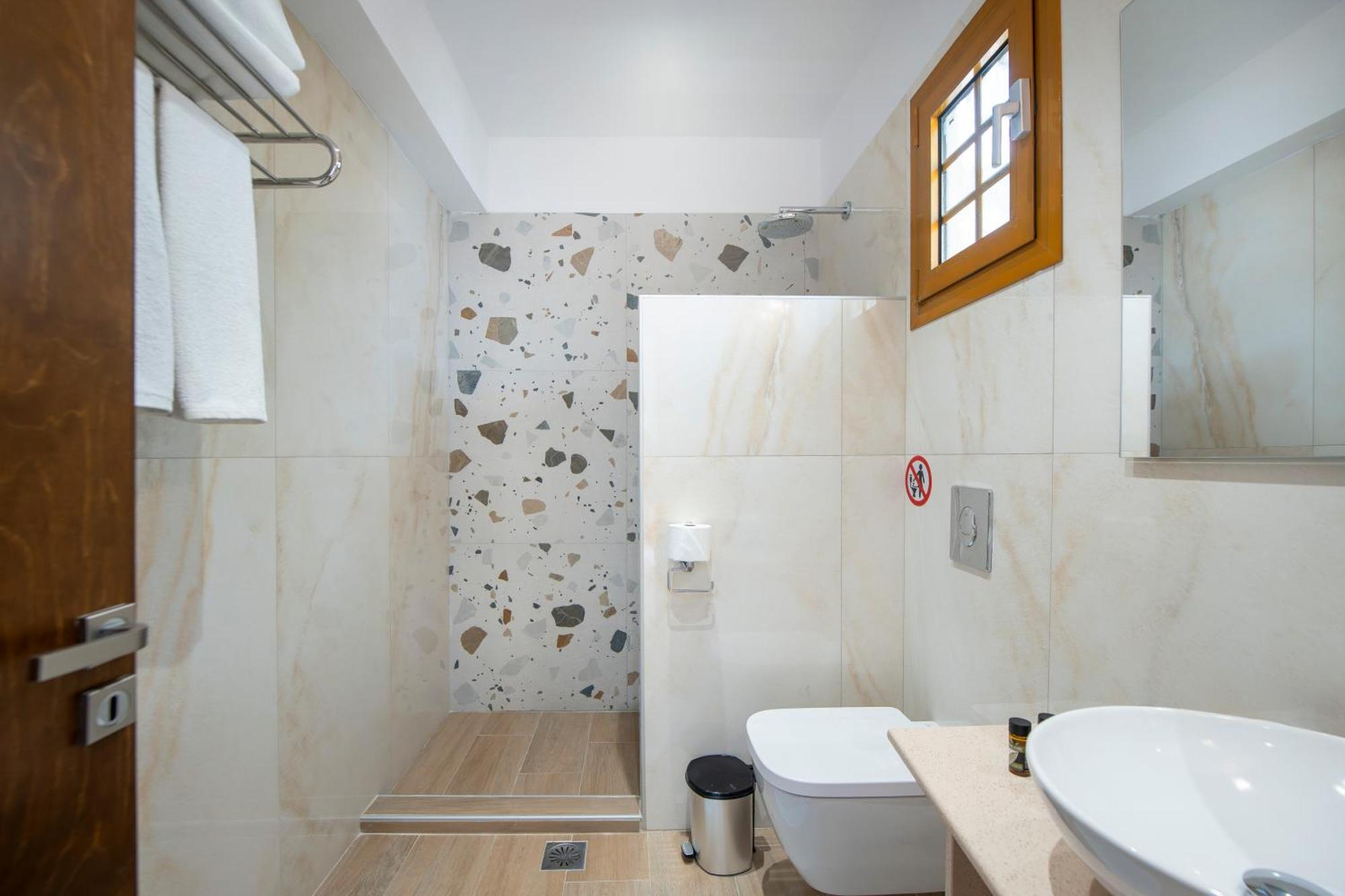Krana Hotel Líndos Екстериор снимка